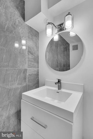 1121 MORSE ST NE, Washington, DC 20002