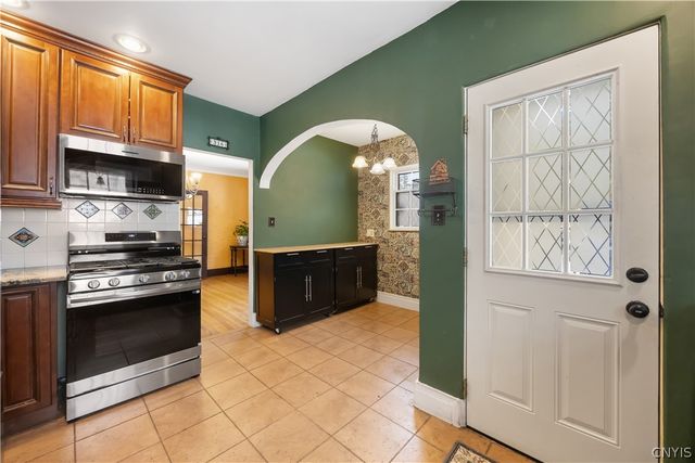 316 Barrington Road, Syracuse, NY 13214