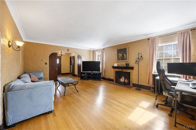 316 Barrington Road, Syracuse, NY 13214