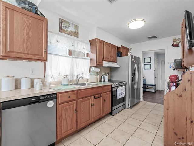 208 N 3rd Street, Bethpage, NY 11714