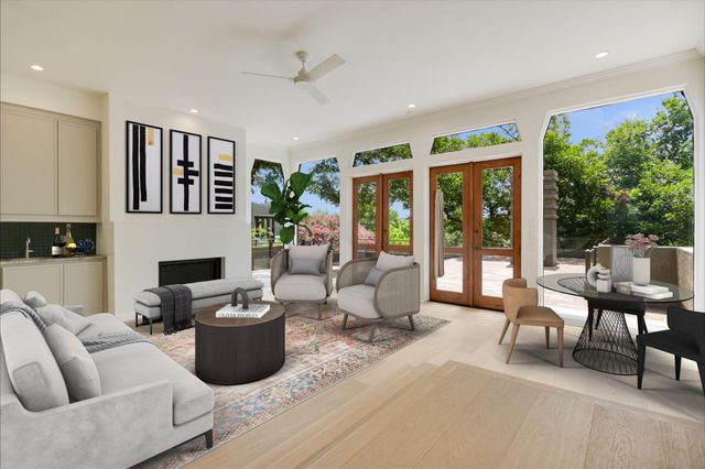 1111 W 12th ST 118, Austin, TX 78703
