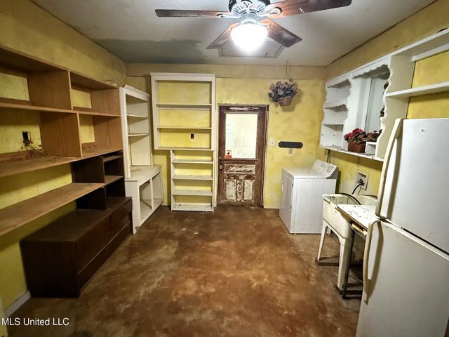 1156 Boone Road, Mccomb, MS 39648