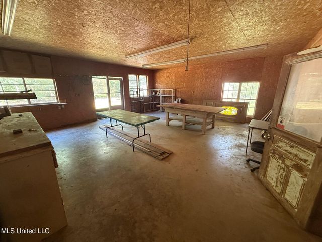 1156 Boone Road, Mccomb, MS 39648