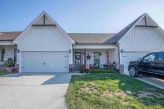 409 Creekside Way, Lenoir City, TN 37771