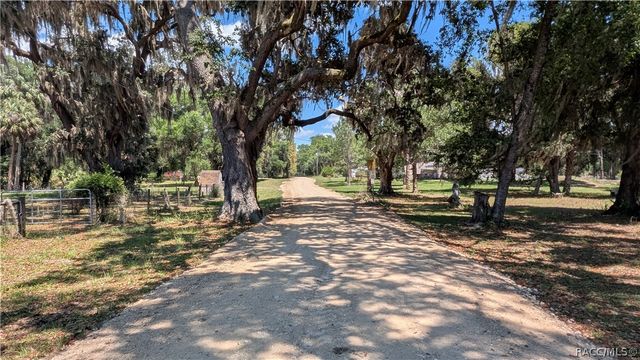 11291 SE 202nd Lane, Inglis, FL 34449