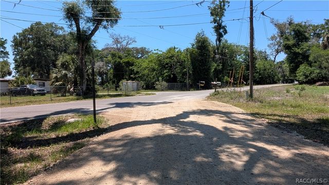 11291 SE 202nd Lane, Inglis, FL 34449