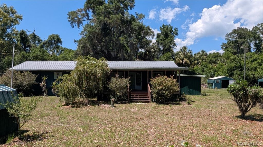 11291 SE 202nd Lane, Inglis, FL 34449
