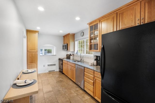 257 Hudson Ave, Hopatcong Boro, NJ 07843