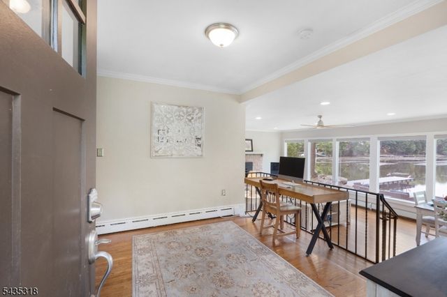 257 Hudson Ave, Hopatcong Boro, NJ 07843