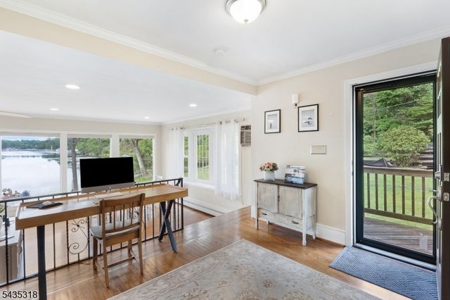 257 Hudson Ave, Hopatcong Boro, NJ 07843