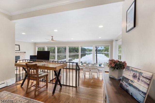 257 Hudson Ave, Hopatcong Boro, NJ 07843