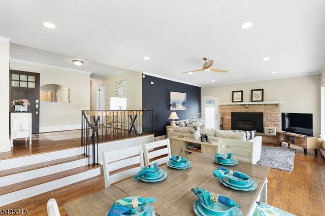 257 Hudson Ave, Hopatcong Boro, NJ 07843