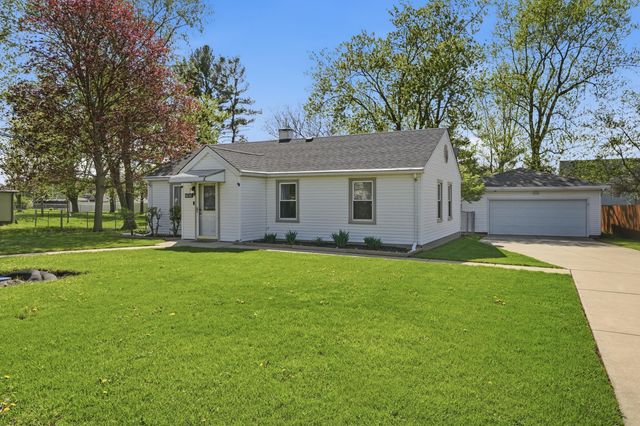 8236 Ellsworth Place, Merrillville, IN 46410
