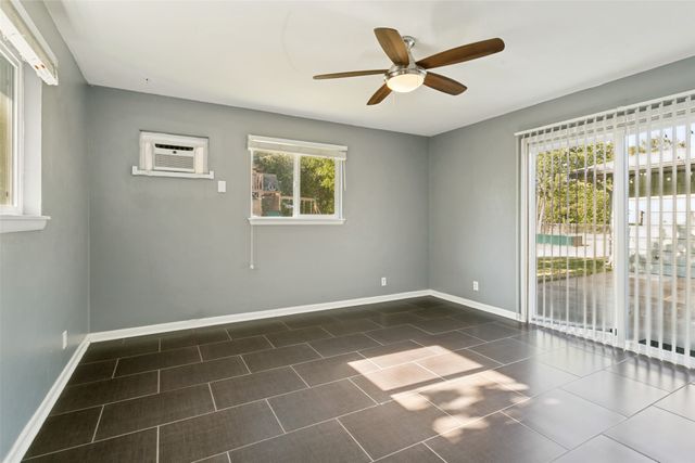 5205 Trail Lake Drive, Fort Worth, TX 76133