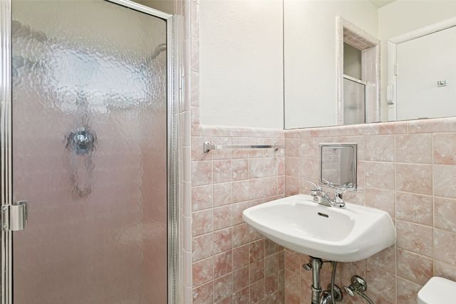 5205 Trail Lake Drive, Fort Worth, TX 76133