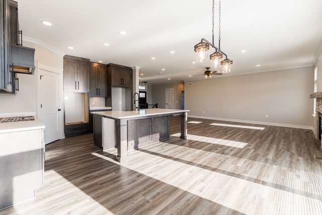 734 Independence Avenue, Sycamore, IL 60178