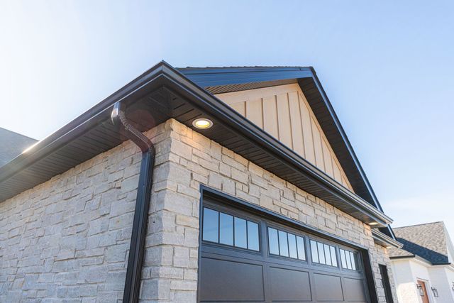 734 Independence Avenue, Sycamore, IL 60178