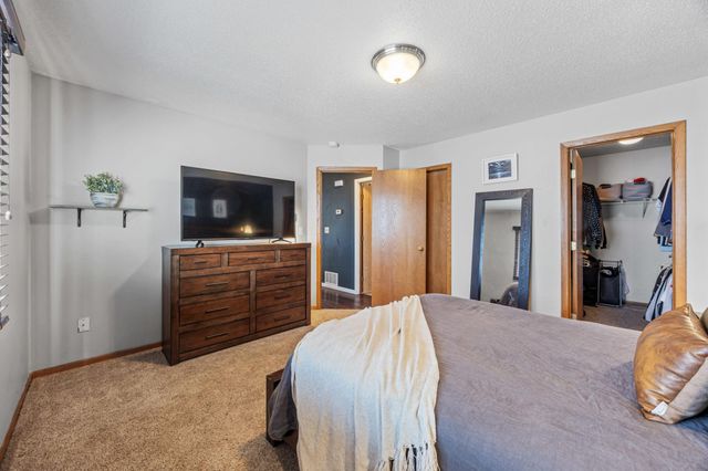 4775 Townsite Place S, Fargo, ND 58104