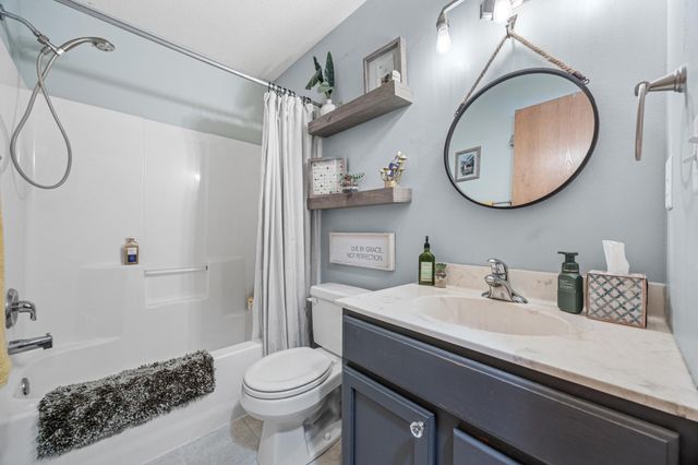 4775 Townsite Place S, Fargo, ND 58104