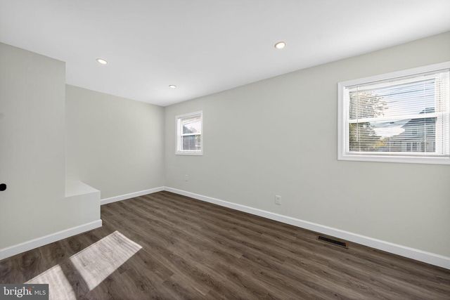 8 MARLEY NECK, Glen Burnie, MD 21060