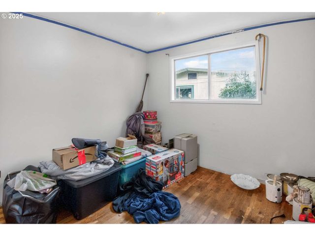 550 N WASSON St, Coos Bay, OR 97420