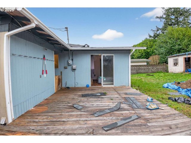 550 N WASSON St, Coos Bay, OR 97420