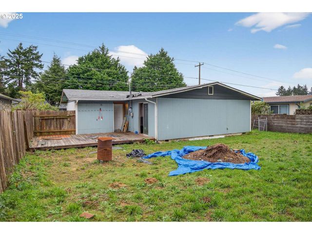 550 N WASSON St, Coos Bay, OR 97420