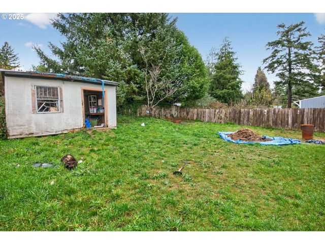 550 N WASSON St, Coos Bay, OR 97420