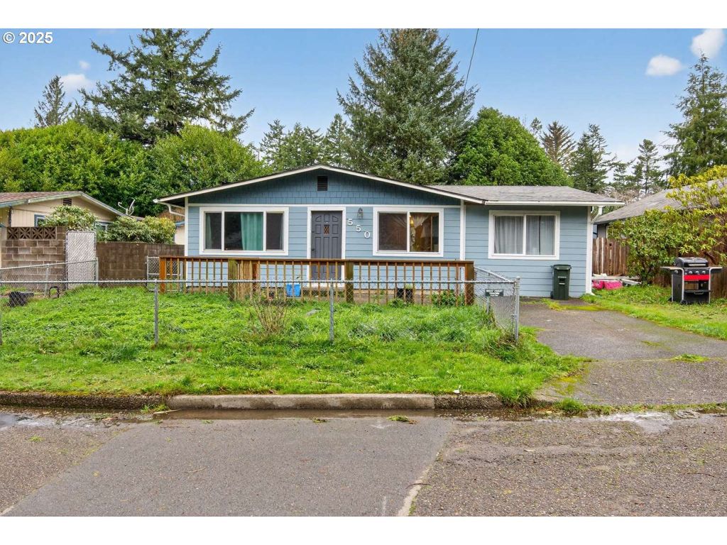 550 N WASSON St, Coos Bay, OR 97420