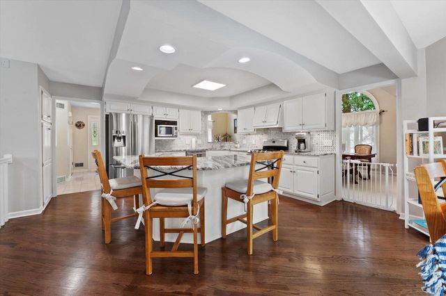 2809 Killarney COURT, West Bend, WI 53095