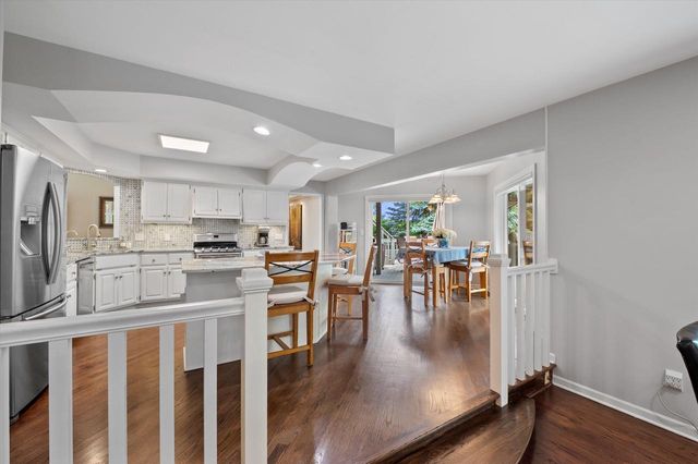 2809 Killarney COURT, West Bend, WI 53095