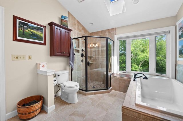 2809 Killarney COURT, West Bend, WI 53095