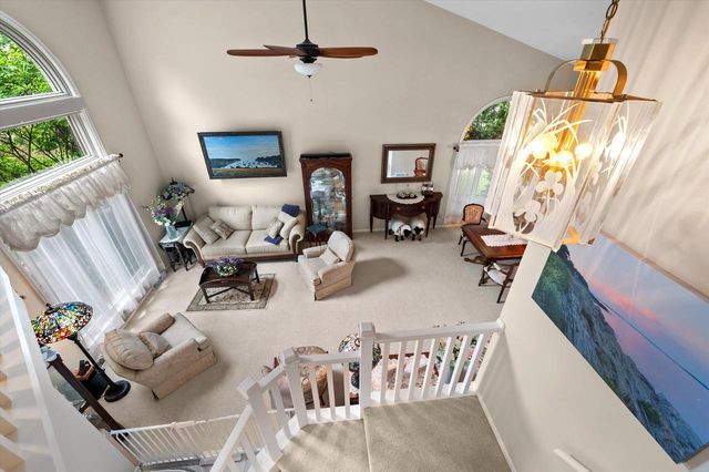 2809 Killarney COURT, West Bend, WI 53095