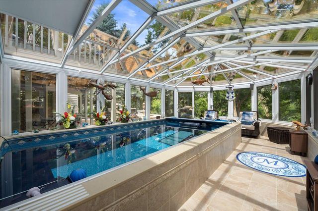2809 Killarney COURT, West Bend, WI 53095
