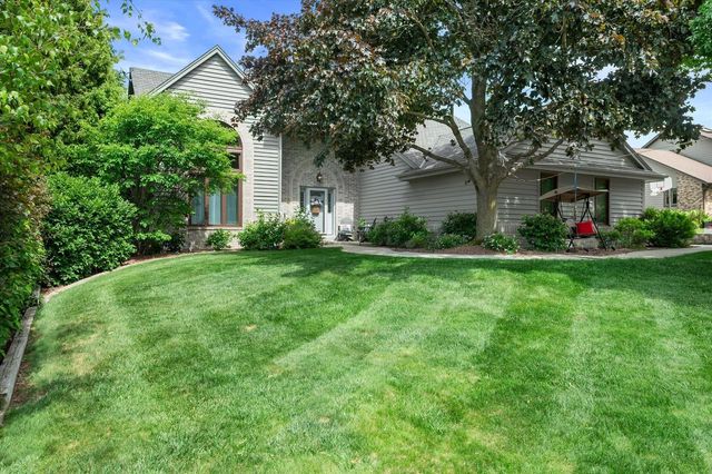 2809 Killarney COURT, West Bend, WI 53095