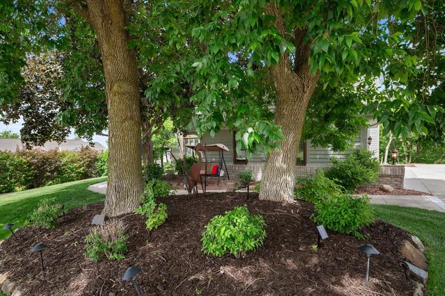 2809 Killarney COURT, West Bend, WI 53095