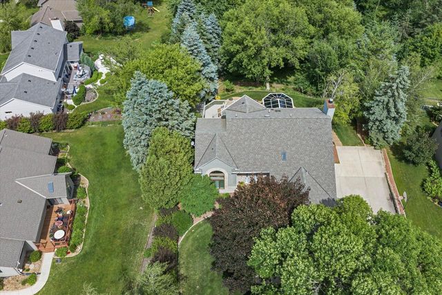 2809 Killarney COURT, West Bend, WI 53095