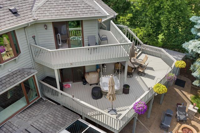2809 Killarney COURT, West Bend, WI 53095