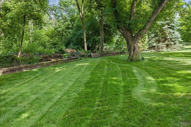 2809 Killarney COURT, West Bend, WI 53095