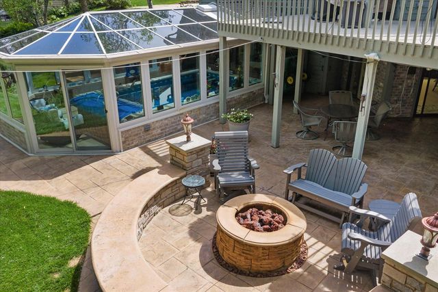 2809 Killarney COURT, West Bend, WI 53095