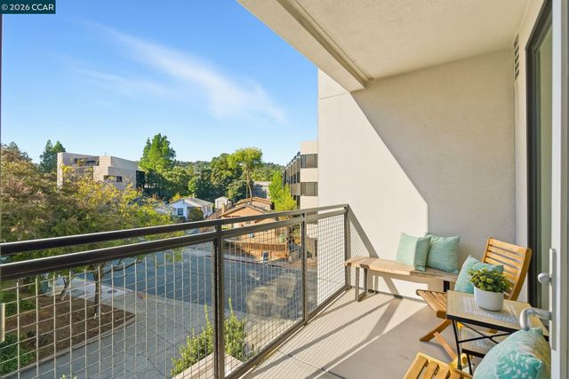 1605 Riviera Ave 404, Walnut Creek, CA 94596