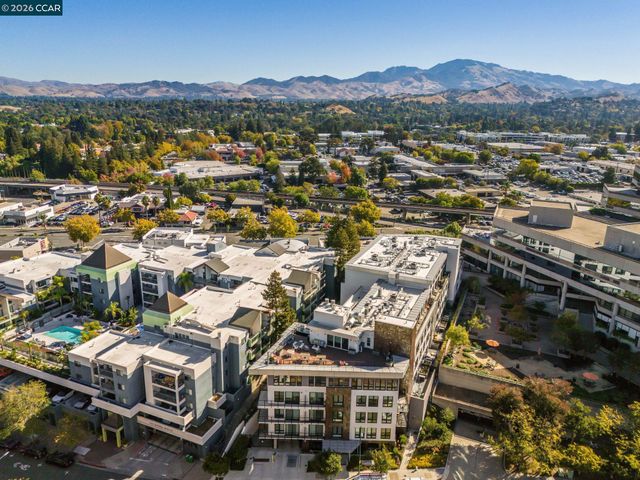 1605 Riviera Ave 404, Walnut Creek, CA 94596