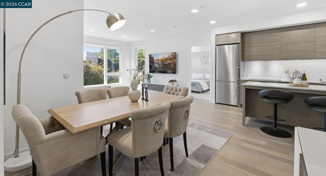 1605 Riviera Ave 404, Walnut Creek, CA 94596