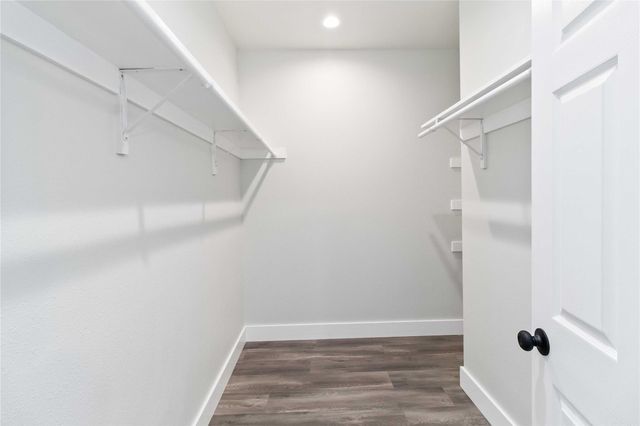 406 Ross ST, Smithville, TX 78957