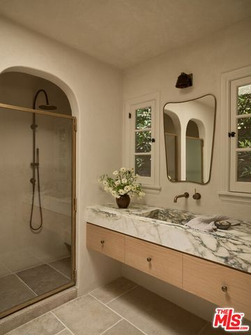 843 Princeton Street, Santa Monica, CA 90403