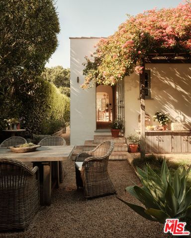 843 Princeton Street, Santa Monica, CA 90403