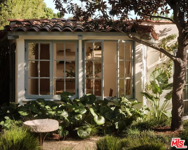 843 Princeton Street, Santa Monica, CA 90403