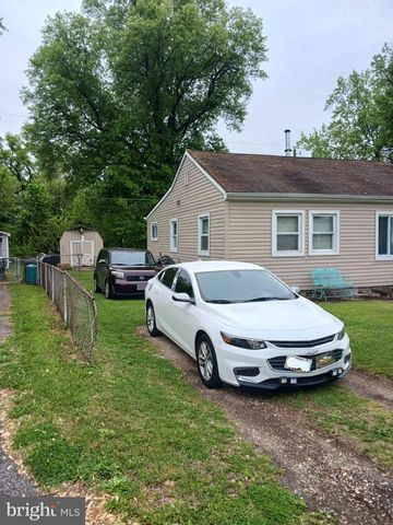 14 TAXI WAY, Baltimore, MD 21220