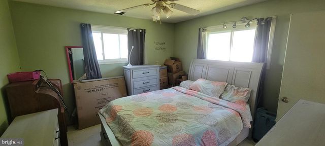 14 TAXI WAY, Baltimore, MD 21220