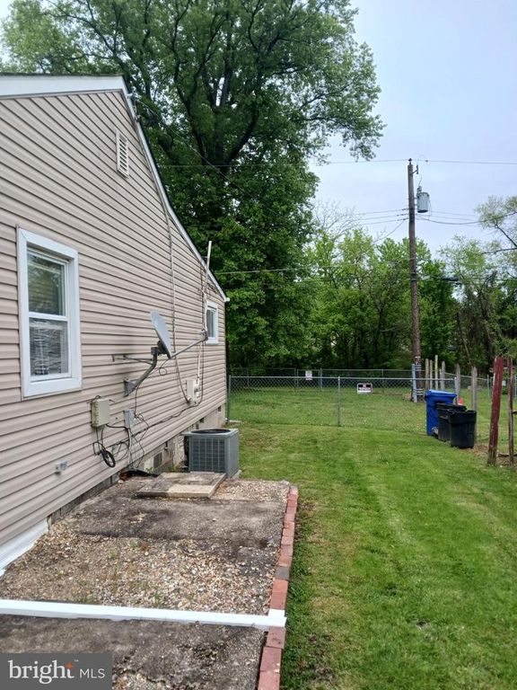 Image 4 of property listing at 14 TAXI WAY, Baltimore, MD 21220